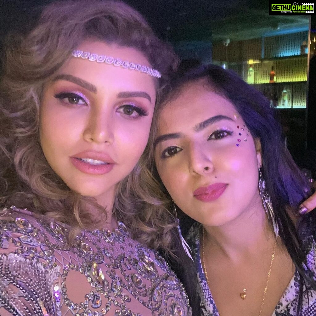 Kyra Dutt Instagram - Birthday Girl! Birthday Dance! Birthday Party! Kyra’s Coachella! Thank you to all my friends who showed up & danced with me till the end!🌟 It was Epic!🙌❤️😘 Stay safe.🙏 For the entire lowdown check my Highlights.✌️ #KyrasCoachella #GoodVibesOnly