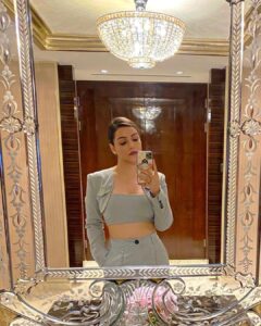 Kyra Dutt Instagram - In a room full of Art I’d still stare at you!
