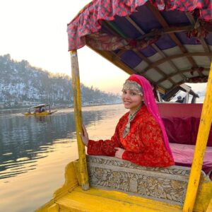 Kyra Dutt Instagram - Kashmir Ki Kali 🌷