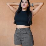 Lahari Shari Instagram - Radiating happiness and confidence during this photoshoot! 📸💫 Photographer : @troyphotographyofficial #happymood #TollywoodVibes #tollywoodactress #actresslife #actressgallery #LifeIsBeautiful #lovemyself #FeelingGreat #PosingPerfection #HappyVibes Hyderabad