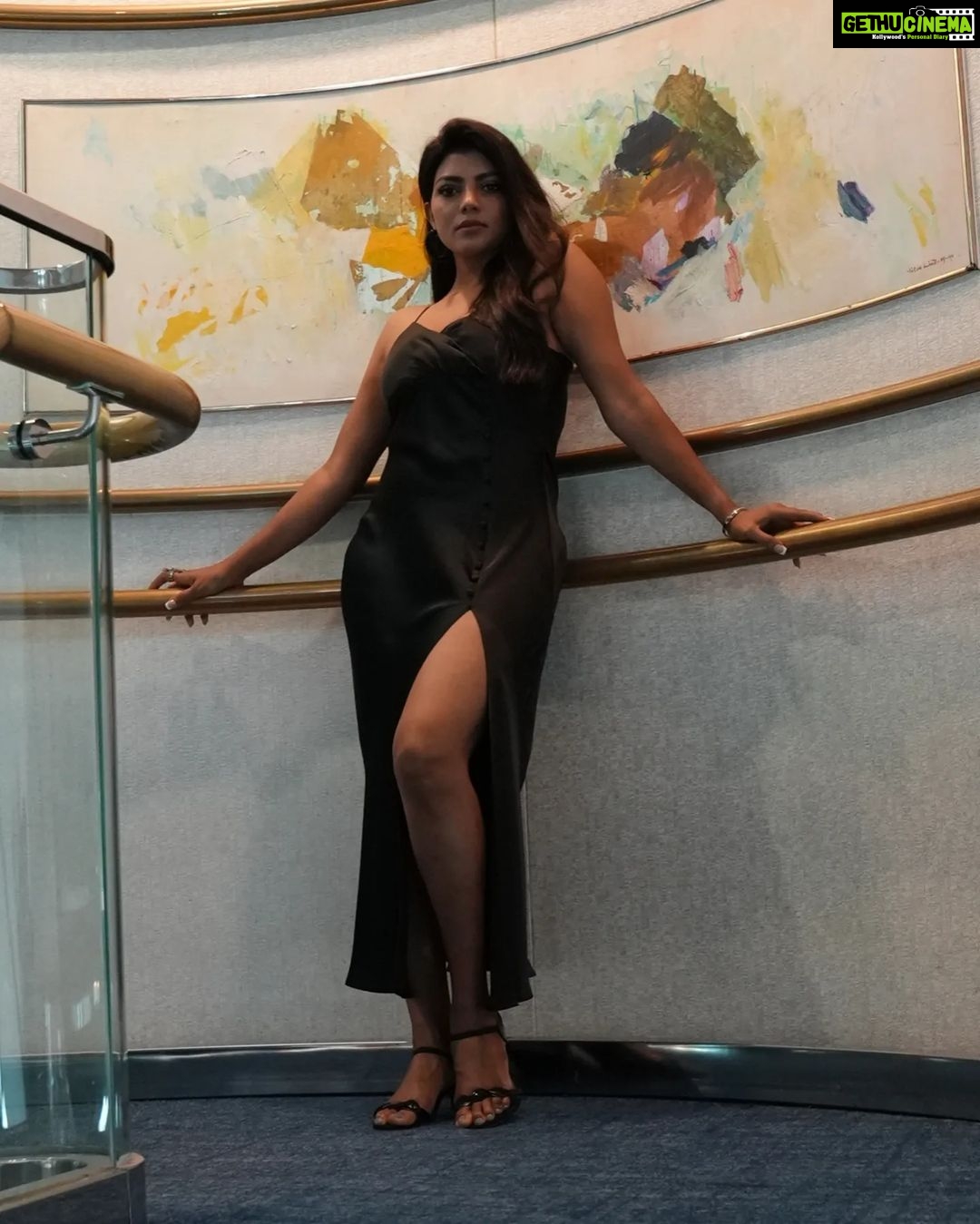 Lahari Shari Instagram - Feeling on top of the world, and embracing the beauty of life! 🖤💃 Designer and Stylist : @adamohyd Photographer : @troyphotographyofficial #BlackOutfitGoals #PosingLikeAPro #slayinginstyle #HappyVibes #LifeIsBeautiful #Positivity #Blessed Cruise