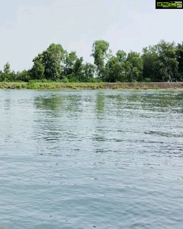 Lahari Shari Instagram - Feeling totally zen π§ββοΈ as I soak up the riverside vibes π Nature's symphony π has me in awe of its green wonderland π³πΏ The perfect spot to unwind and escape the chaos of city life π Photographer : @troyphotographyofficial #GoodMorning #HappyVibes #lovelylife #PositivityAllAround #RiversideRetreat #NatureNirvana #GreeneryGoals #ChillingByTheRiver #NatureLover #PeacefulParadise Hyderabad