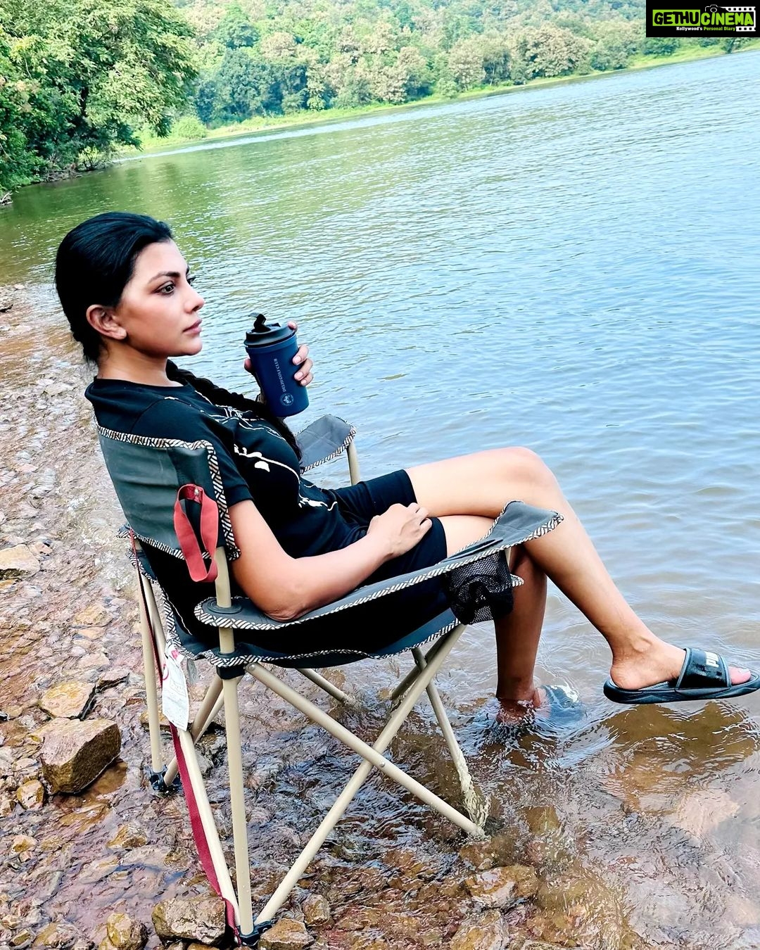 Lahari Shari Instagram - Feeling totally zen π§ββοΈ as I soak up the riverside vibes π Nature's symphony π has me in awe of its green wonderland π³πΏ The perfect spot to unwind and escape the chaos of city life π Photographer : @troyphotographyofficial #GoodMorning #HappyVibes #lovelylife #PositivityAllAround #RiversideRetreat #NatureNirvana #GreeneryGoals #ChillingByTheRiver #NatureLover #PeacefulParadise Hyderabad