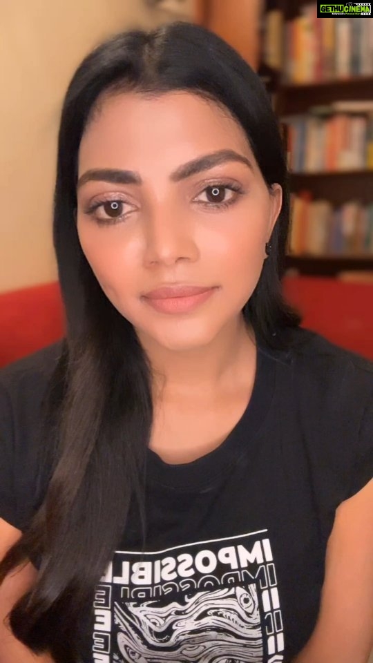 Lahari Shari Instagram - Manaki speedga kavali anapudu slowga !! Slowgaga velte baguntadi anapudu speedga !! Veledi ento telusa...Time andi !! Lahari Shari ✍️ #writtenbyme #mywords #mywriteup #mycreation Please follow my podcast on Spotify https://open.spotify.com/show/6sJMNftyQLXVKTKVic0VZy?si=011827bbc6144bd6 Hyderabad