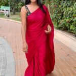 Lahari Shari Instagram - Fall in love with RED😍 Saree : @srikrishnasilk #saree #sareelove #red #attire #bollywood #aliabhatt #ranbirkapoor #brahmastra #music #tollywood #walk #beauty Hyderabad