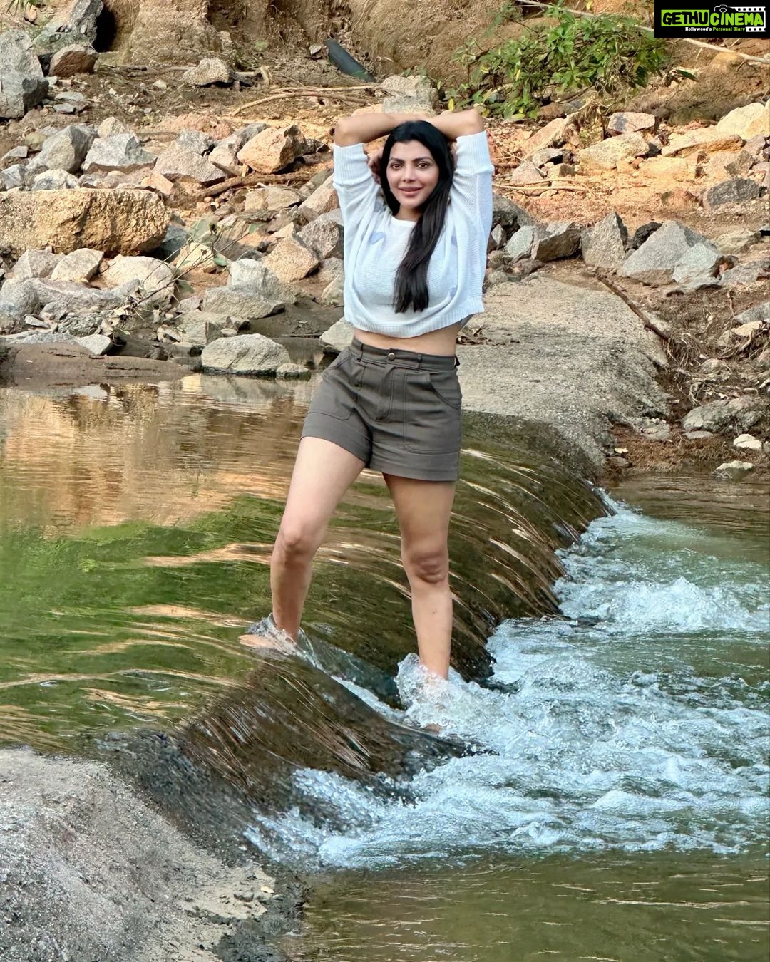 Lahari Shari Instagram - Chasing happiness like 🌊✨ Standing on a tiny sloop in a stream, living my best life! Feeling the good vibes, I couldn't help but smile and strike a pose. Embracing every moment of pure bliss. 😇 Photographer : @troyphotographyofficial #GoodMorning #happysoul #happyday #lovenature #PositivityOverload #lifeisamazing #LivingMyBestLife #SmilingFromEarToEar #PositivityOverload #FeelingHappyAsCanBe #actresslife #actress #telugucinema #telugumovies #hyderabad Hyderabad