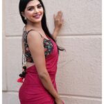 Lahari Shari Instagram - Feeling like a desi queen 👑✨ Rocking the saree vibes at home and loving every moment of it! 💃🏽 Slaying in my tradition. Embracing the beauty of our culture and feeling all kinds of fabulous! ❤️🖤 Saree : @srikrishnasilk Ptographer : @troyphotographyofficial Stylist : @adamostylestudio #DesiQueen #SareeVibes #HomeSlay #TraditionalLove #FeelingFabulous #CultureConnects #IndoorsGlam #SlayAtHome #HappyVibes #SmileBright #EmbraceYourRoots #teluguactress #tollywood #biggbosstelugu #actress #actresslife #telugucinema #telugumovies #Hyderabad