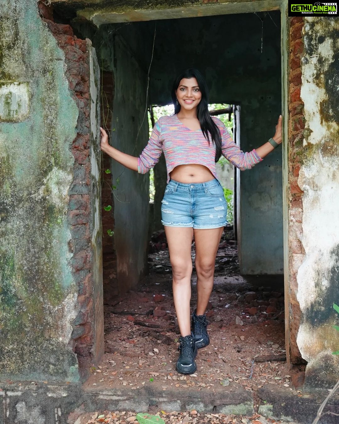 Lahari Shari Instagram - Living my vintage dreams at this charming old house ๐ฐโจ Feeling like I've stepped back in time and loving every moment of it, as I strike a pose! ๐กโจ Can't help but smile from ear to ear, soaking in the awesome experience. Who knew a simple photo shoot could bring so much joy? ๐ป Photographer : @troyphotographyofficial #teluguactress #telugufilm #Tollywood #Hyderabad #HappyVibes #PosingGoals #OldHouseLove #AwesomeExperience #PhotoShootFun #EnchantingLocation #OldHouseVibes #VintageFeels #ThrowbackFeels #LivingMyBestLife #DreamyDays #FeelingNostalgic #HappyPlace #VintageInspiration #PosingForTheGram #CapturingMoments #MakingMemories #FeelingBlessed #NewProfilePicAlert #InstaGoodness #OldWorldCharm #ExploreWithMe #WanderlustVibes #VintageWanderlust #HappinessOverload #FeelingAliveAndFree