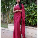 Lahari Shari Instagram - Feeling like a desi queen 👑✨ Rocking the saree vibes at home and loving every moment of it! 💃🏽 Slaying in my tradition. Embracing the beauty of our culture and feeling all kinds of fabulous! ❤️🖤 Saree : @srikrishnasilk Ptographer : @troyphotographyofficial Stylist : @adamostylestudio #DesiQueen #SareeVibes #HomeSlay #TraditionalLove #FeelingFabulous #CultureConnects #IndoorsGlam #SlayAtHome #HappyVibes #SmileBright #EmbraceYourRoots #teluguactress #tollywood #biggbosstelugu #actress #actresslife #telugucinema #telugumovies #Hyderabad