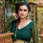 Lakshmi Nakshathra Instagram - Everything is better in green ❤️ #lakshminakshathra