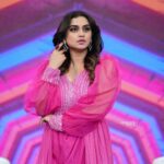 Lakshmi Nakshathra Instagram - 💕 #lakshminakshathra Photography @imagiophotography_official Outfit : @soulstudiokochi Stylist : @stylewithandriya @andriya_nunez Assit : @eb___it Muah @mukeshmuralimakeover Styling coordination : @_aleenaraju Jewellery: @kallarackalladiescollection