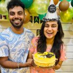 Lakshmi Nakshathra Instagram - Hugs to my Family 🤗❤️ @binduunn5 @shyam_k_nair @lena_chungath @lijo_chungath