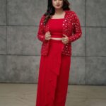Lakshmi Nakshathra Instagram - For when you stand out from the crowd with your fresh pop of Red Color ❤️💫 📸. @tomson_alex_ @foxeye_media_ Outfit @anina.boutique Muah @sindhu_valsan #lakshminakshathra