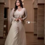 Lakshmi Nakshathra Instagram – Owning the beauty of White 🤍✨

#White&White
#lakshminakshathra
#nakshathramusings

📸. @frame_stitcherweddings 
  @shutterstories_byamal 
Outfit @silkycalicut 
Styling @stylewithandriya 
Muah @sindhu_valsan 
Jwlry @adorebypriyanka