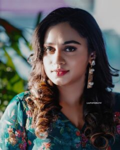 Lakshmi Nakshathra Instagram - 📸. @liju_photographyoff Outfit @kalista_shaheera_noushad Muah @abilashchickumakeupartist