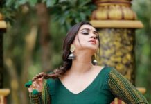 Lakshmi Nakshathra Instagram - Pure Soul 💫 #lakshminakshathra 📸. @3leaf_photography Muah @mukeshmuralimakeover Outfit: @melanthadesignstudio Stylist : @stylewithandriya Co- stylist : @___eb__it @_aleenaraju #instagood #insta #lakshminakshathra #picoftheday