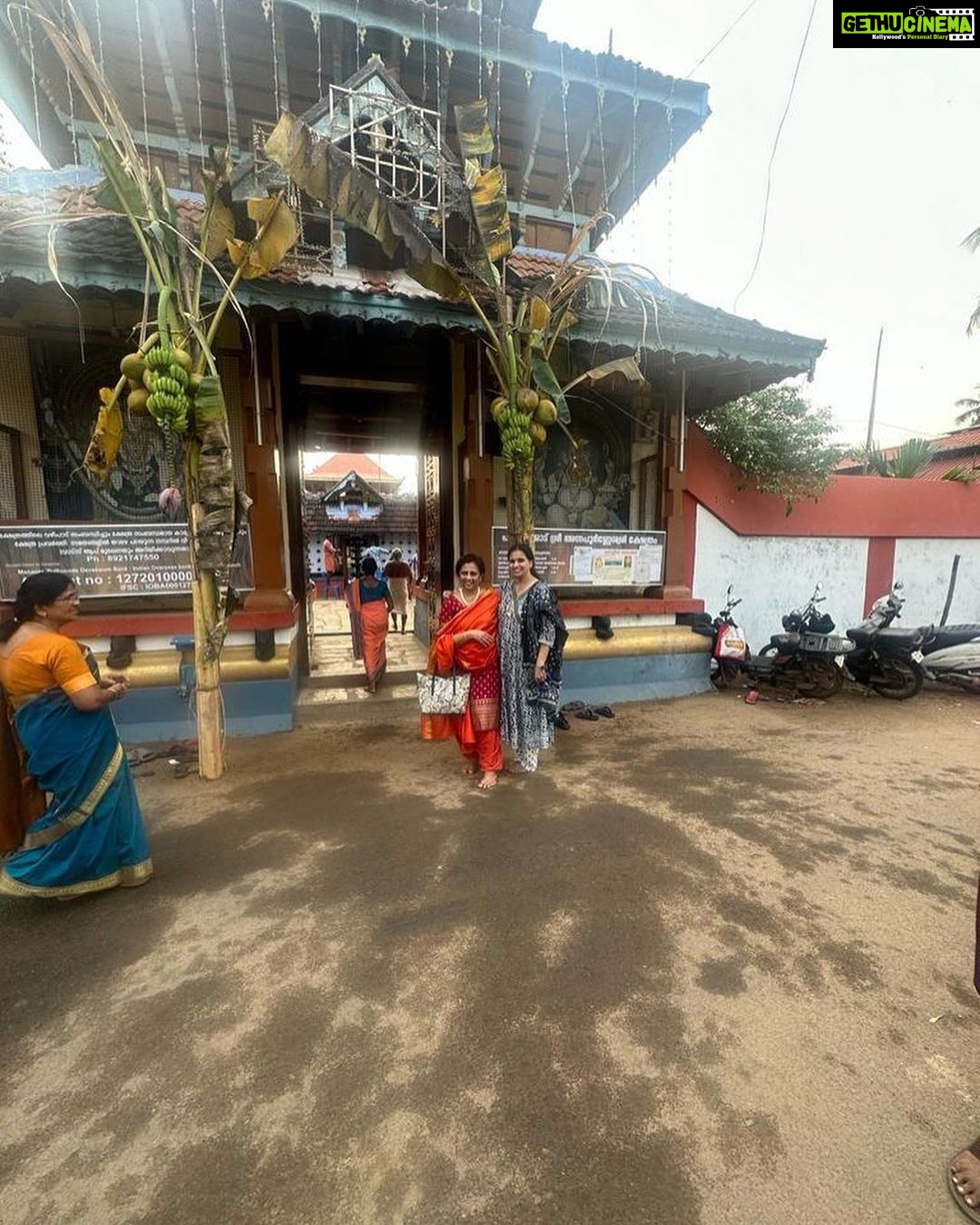 Lakshmy Ramakrishnan Instagram - Darsan of Puthucode Bhagavathi is like meeting my Mother❤️ Witnessed Navarathri celebrations where people of all walks of life participate , there is no caste or creed / language barriers! A true example of our culture 🙏❤️ Made a visit to the school also, fond memories. Attended #SuhasiniPooja and #ChandiHomam , thanks to dear @ActorViji . What an amazing experience 🙏 What a treasure of great rituals and practices we have!! It is foolishness to say we need to get rid of our Dharma to be progressive. My humble opinion, we need to keep the good, pass it on to next generations and for that we need to completely discard and abolish the regressive / misinterpreted / practices in our Dharma. We need to do this so that our children realise the value of our Dharma and not shy away from it because of the regressive practices