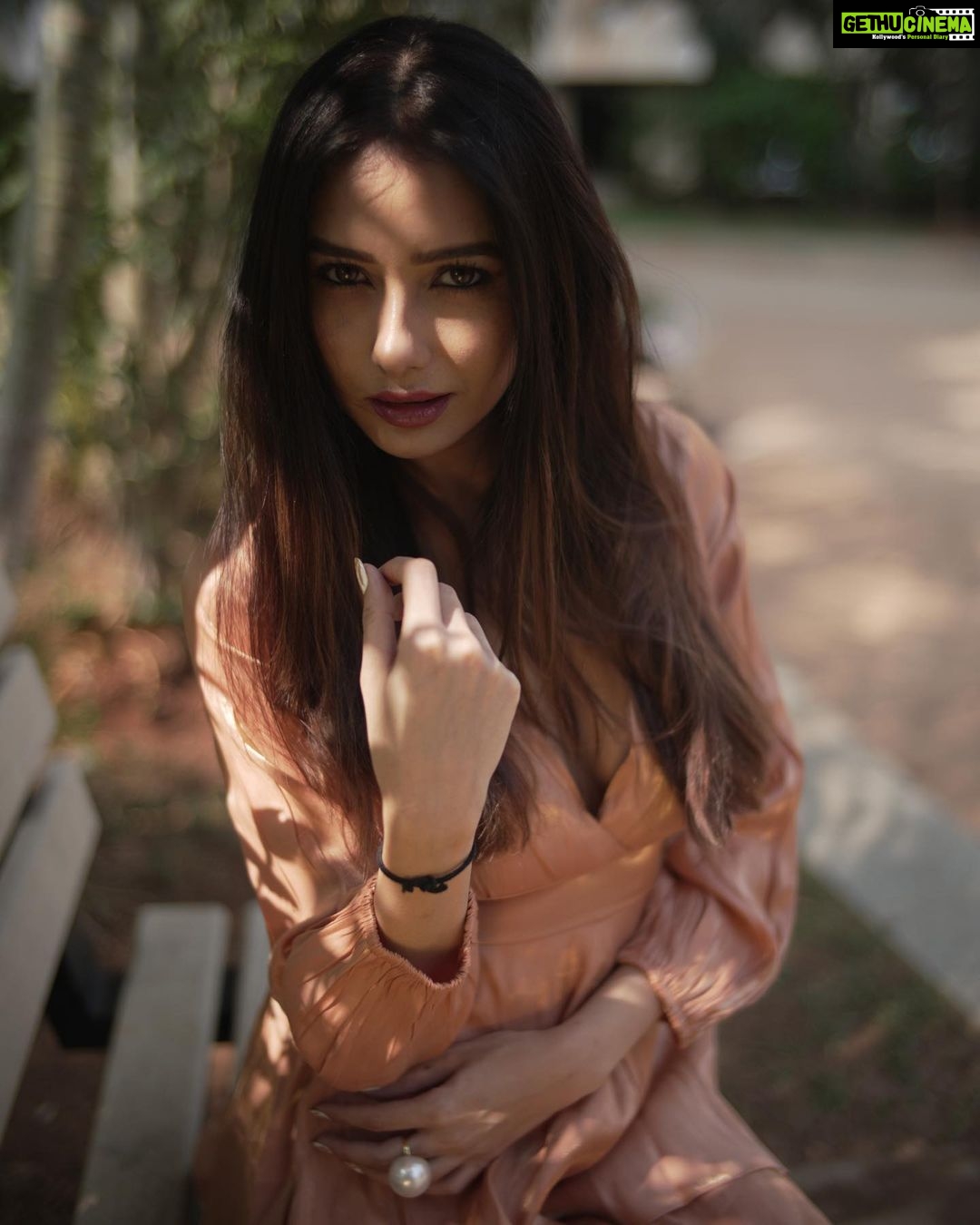 Leena Jumani - 34.3K Likes - Go with the flow, flow with the glow☀️
Shot by @journeyman1027