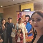 Leena Jumani Instagram - About last night from “Hey kem chho London” Premiere 💫 @heykemchholondon @mangoostudios @vmjumani @sitajumani @murlidharjumani @divyu.ahuja