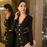 Leena Jumani Instagram - About last night from “Hey kem chho London” Premiere 💫 @heykemchholondon @mangoostudios @vmjumani @sitajumani @murlidharjumani @divyu.ahuja