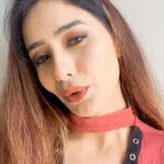Leena Jumani Instagram - No one🤓 In my own world🧘🏻‍♀️ #reels #reelitfeelit #reelkarofeelkaro