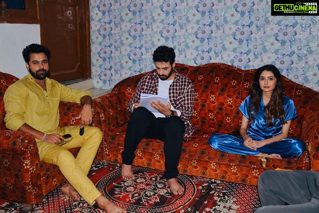 Leena Jumani Instagram - On shoot GUILT 2 An exiting project with really talented @leena_real filmmaker and show creater (THE SHOW MAN) @rahatkazmi And my amazing technical team @minto ji @sanju ji @azmat_ak @iku_sheikh @imran_majeedkhan @yash @shemaroome @mirsarwar @zebasajid2 @singhshloka @aribasajid @_shahnawaz_wani_ @zoyanzargar @tikoo_kusum_official @pankaj.khajuria.35 @theunsanskarishayra