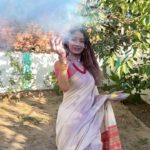 Leena Jumani Instagram - Happy Holi🌈 #reels #reelitfeelit