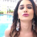 Leena Jumani Instagram - Blue-Ming 🦚 #reels #reelitfeelit #reelkarofeelkaro #bonappetit
