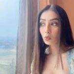 Leena Jumani Instagram - serious conversation😂