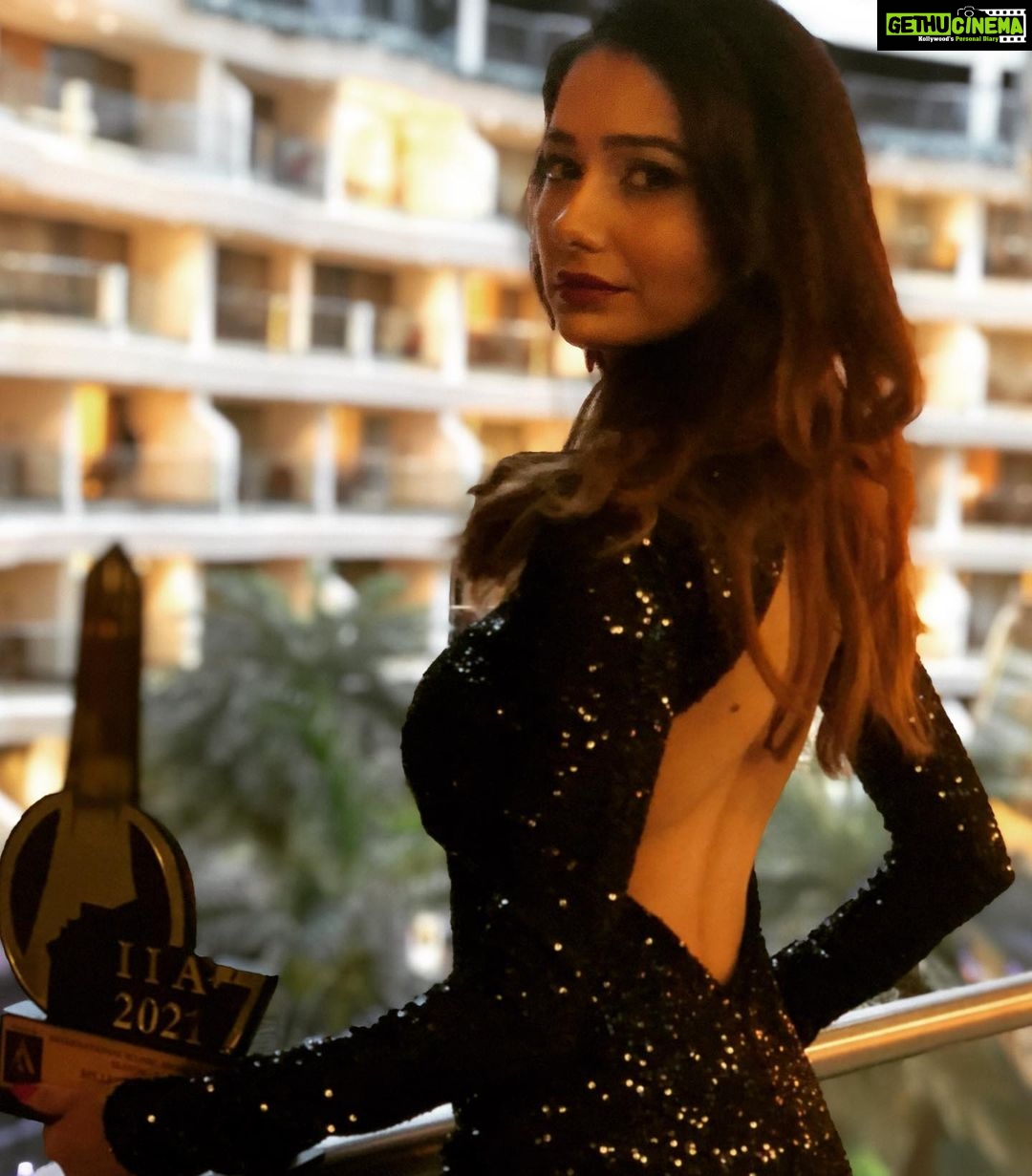 Leena Jumani - 40.3K Likes - Thanks to @balajitelefilmslimited @ektarkapoor ma’am @zeetv @internationaliconicaward
Thanks to each & everyone who’s connected to kum kum Bhagya. ♥️
Cheers to new beginnings.🥂
__________________________ #kumkumbhagya #Tanu #bestkhalnayaikaoftelevision
#2021