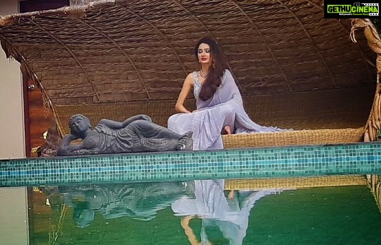 Leena Jumani Instagram - Try to find peace in chaotic situations.🕉