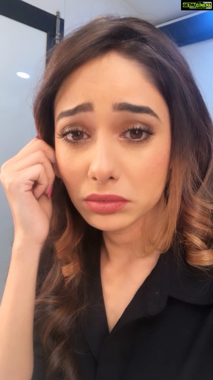 Leena Jumani - 43.4K Likes - Do you know what I’m feeling? 😆
#reelitfeelit #reelkarofeelkaro #reels