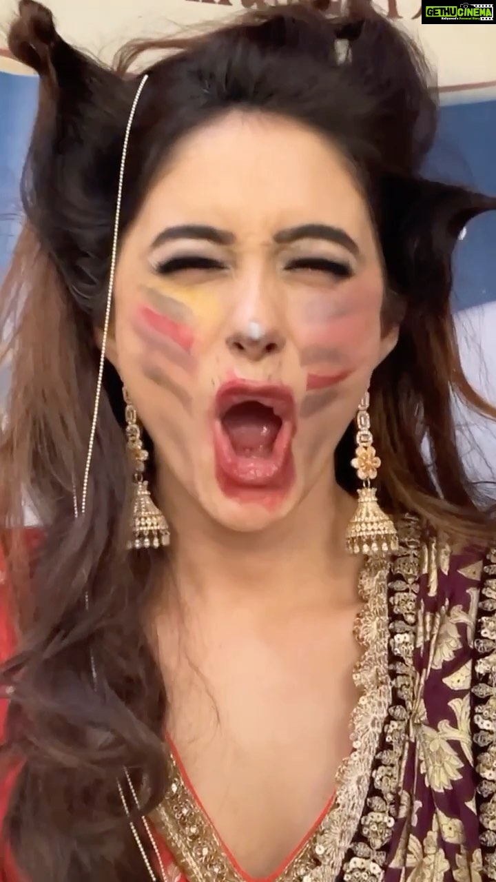 Leena Jumani - 34K Likes - Hot or cute ?
#reelitfeelit #reelkarofeelkaro #reelsinstagram #kkb
📸- @iam_reyhna