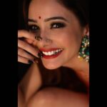Leena Jumani Instagram - My dreams are reflected in my eyes🌹 . . . M&H- @anamikaprajapati10 @kajalsingh0813 📸- @khandelwal_creations