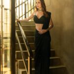 Leena Jumani Instagram - 🎬 @sstardomcelebritymanagement @payalrai1303 @styledby_sanyaa @karanraii11 @vmjumani @journeyman1027 @sultan_makeupartist_11 @meena___yadav2 @nikki_shirodkar_meraki @bookrecce_locations