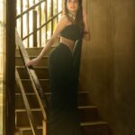 Leena Jumani Instagram – 🎬
@sstardomcelebritymanagement
@payalrai1303
@styledby_sanyaa
@karanraii11
@vmjumani
@journeyman1027
@sultan_makeupartist_11
@meena___yadav2
@nikki_shirodkar_meraki
@bookrecce_locations