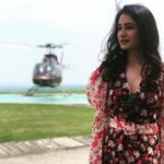 Leena Jumani Instagram - Zindagi ke raashan Main gum ka Kota jyada hai... black main kharidenge Khushi ka pittara 😅