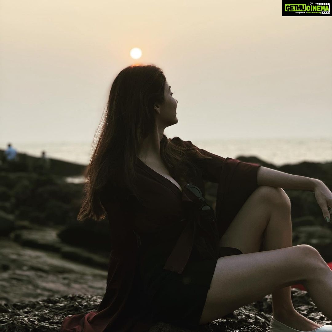 Leena Jumani - 33.4K Likes - 01.01.2021
