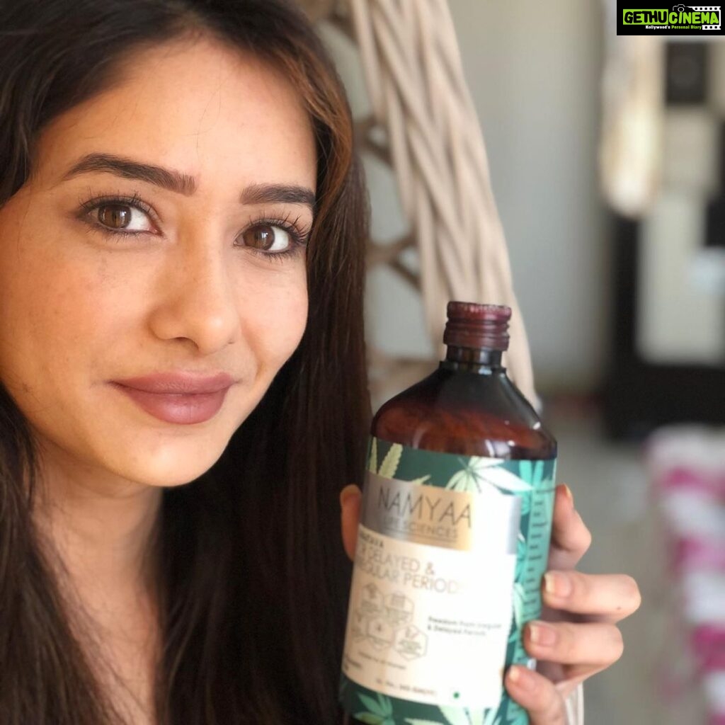 Leena Jumani Instagram - Are you also the one who is suffering from Delayed periods? Hormonal Imbalance? Infertility? Not anymore. Namyaa launched Anartava, Ayurvedic syrup which will help you treat the root cause of delayed periods, hormonal imbalance, and is free from dangerous chemicals and artificial fragrance. Order today. It is: ✔️Completely Natural ✔️No Side Effects ✔️Does not affect your hormones ✔️Contains no steroids ✔️Regulates your period cycle ✔️ No period cramps Within few weeks of use I could feel the difference. @namyaaskincare