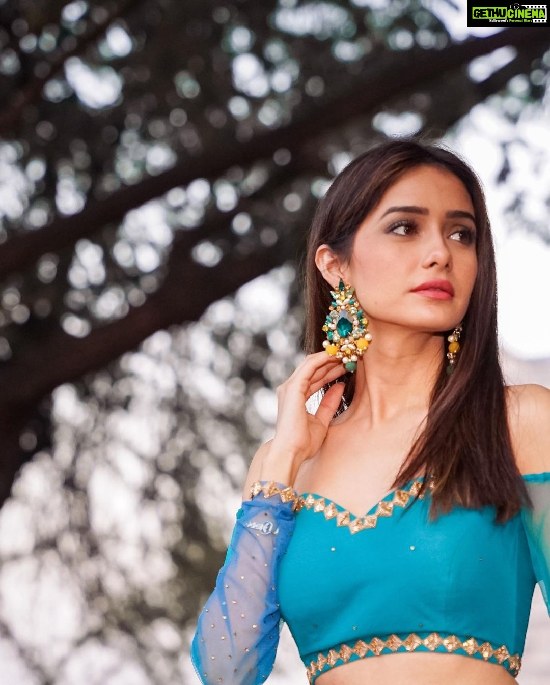 Leena Jumani - 65.3K Likes - Desi girl 🦋
.
.
Desiner- @nags_sidiqi