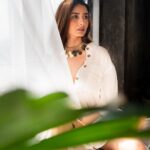 Leena Jumani Instagram – 💚🤍
Agency: @sstardomcelebritymanagement
Manager: @payalrai1303
Co manger: @karanraii11
Styled by: @styledby_sanyaa
Photographer: @journeyman1027
Makeup: @sultan_makeupartist_11
Videographer: @s_bilal24
And last but not least thank you @vmjumani