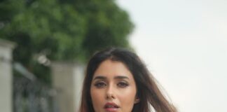 Leena Jumani Instagram - Women in black 🌪️ Agency: @sstardomcelebritymanagement Manager: @payalrai1303 Co manger: @karanraii11 Styled by: @styledby_sanyaa Photographer: @journeyman1027 Makeup: @sultan_makeupartist_11 Videographer: @s_bilal24 My biggest supporter @vmjumani Location: @bookrecce_locations Aapke Dil Main