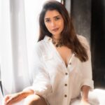 Leena Jumani Instagram – 💚🤍
Agency: @sstardomcelebritymanagement
Manager: @payalrai1303
Co manger: @karanraii11
Styled by: @styledby_sanyaa
Photographer: @journeyman1027
Makeup: @sultan_makeupartist_11
Videographer: @s_bilal24
And last but not least thank you @vmjumani