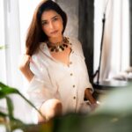 Leena Jumani Instagram – 💚🤍
Agency: @sstardomcelebritymanagement
Manager: @payalrai1303
Co manger: @karanraii11
Styled by: @styledby_sanyaa
Photographer: @journeyman1027
Makeup: @sultan_makeupartist_11
Videographer: @s_bilal24
And last but not least thank you @vmjumani