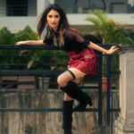Leena Jumani Instagram - 🍁🍁🍁 @payalrai1303 @sstardomcelebritymanagement @styledby_sanyaa @journeyman1027 @karanraii11 @vmjumani @s_bilal24 @sultan_makeupartist_11 @meena___yadav2 @bookrecce_locations