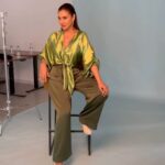 Lisa Ray Instagram - I love BTS reels. Here’s one from the shoot for @thewordmagazine which was filled with laughter and the ease that comes from a decades long friendship. Thanks @sujstyle my de facto sister for bringing it together ♥️ The lovely @upasg for throwing this down in record time - and bringing yummy sev puri to the studio on a Sunday! Thanks @beautybyaudreysangma for making yourself available for our crazy, last minute shoot. The best kind in my experience. And thanks @radhika_bhalla @nandinibhalla @thewordmagazine for celebrating this stage of life and beyond 🎉 Ageing zindabad. Let’s change the conversation around ageing which is a privilege and a playground. Wearing gorgeous jewellery by @shriramhariramjewellers Green metallic shirt @reemaameer Pink shirt @gucci
