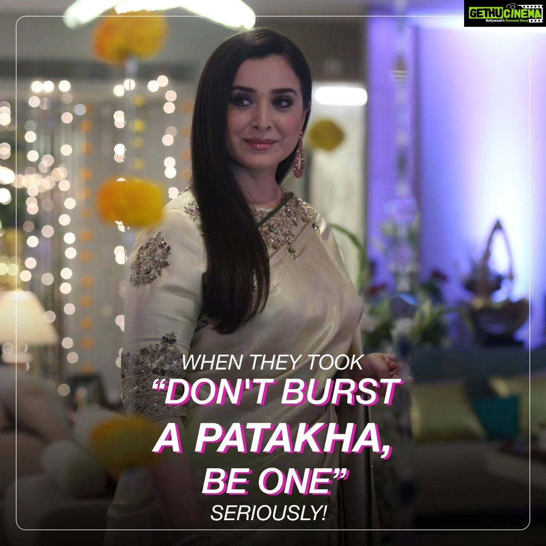 Lisa Ray Instagram - Happy Diwali, patakhas! #diwali #StorytellersToTheWorld #30yearsofPNC @pritishnandy2018 @rangitapritishnandy @ishitapritishnandy @banij @lisaraniray @rajeevsiddhartha @realsimonesingh @maanvigagroo @iamkirtikulhari @shibaniakhtar @milindrunning Mumbai, Maharashtra