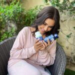 Lisa Ray Instagram - Hello Friends and Lovers - Just basking in the garden after filming some more content taking on Taboo Topics : the Menopause edition. Pausing to consider some of the things that fell out of my mouth: what have I lost? What have I gained? Who am I today, more than a decade into my Menopause career, at 51? Get outside if you can, swallow the breeze, tilt your face to the sun and stay tuned for more 🌸 MUH @jaynadesaimakeupandhair