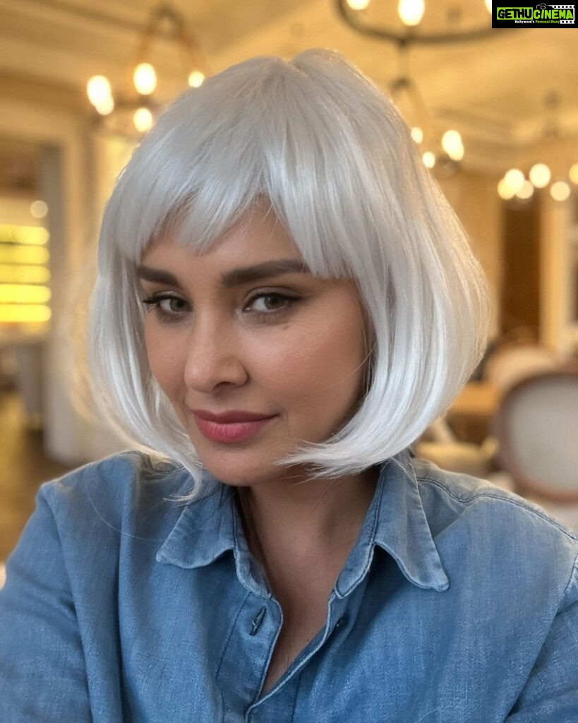 Lisa Ray Instagram - Went shopping for Halloween costumes and decided to test out this silver foxy look. Thinking about taking the plunge for real. What do you think?