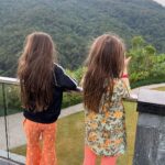 Lisa Ray Instagram - Back in Dubai with a mountain hangover. We’ll be back #Dehradun to further explore the city of love and beyond up into more rugged peaks 🗻 @hyattregencydehradun Dehradun The City Of Love
